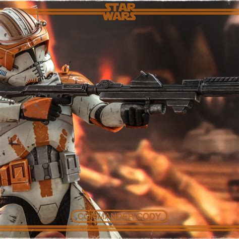 Hot Toys Commander Cody Th Scale Figure Finale Bilder Starwarscollector De