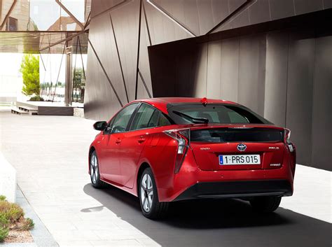 Toyota Prius Iv Im Fahrbericht Auto Motor Und Sport