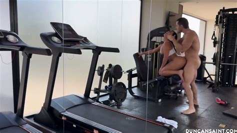 Muscular Guy Makes Gorgeous Babe Squirt All Over The Gym