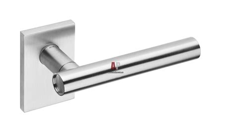 Дизайнерские дверные ручки