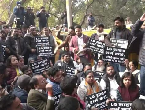 Mcd Mayor Election Aam Aadmi Party And Bjp Protest About Delhi Municipal Corporation Mayor