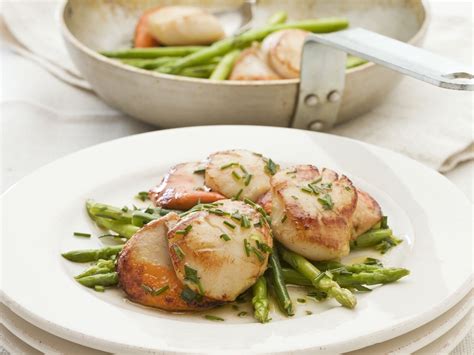 Scallops And Asparagus Recipe Eat Smarter Usa