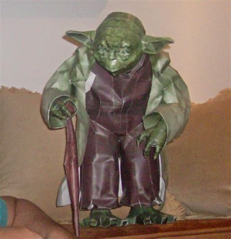 El Taller Del Burro Papercraft Maestro Yoda Escala 1 1