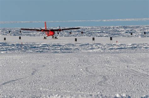 Antarctic Photo Library Photo Details Pine Island Bas Twin Otter 17