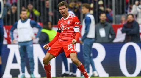 FC Bayern Thomas Müller setzt Bestmarke als Bundesliga Feldspieler