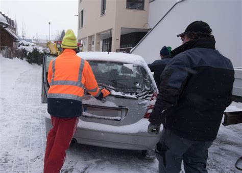 Autostart Billeder – Gennemse 72 stockfotos, vektorer og videoer ...