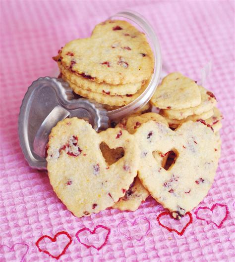 delicious inspiration.: Cranberry Cornmeal Heart Cookies.