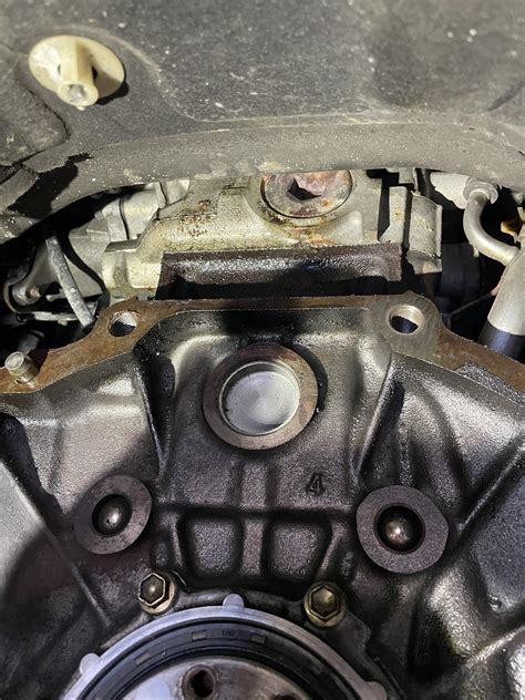Trying to pinpoint the oil leak. Details in comments. : r/IS300