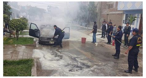 Trujillo Auto Se Incendia Y Causa P Nico En Vista Alegre Video