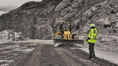 Gore Huancavelica plantea construcción de nueva carretera Rumichaca