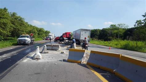 Trailer Se Accidenta En La Villahermosa Macuspana No Hubo Heridos Ni