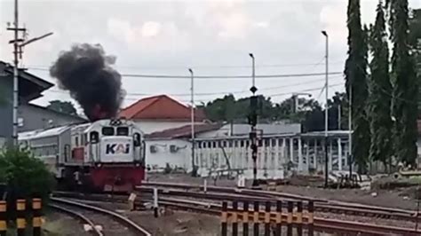 WOW RAJA KOBONG MEMBARA DI MADIUN KOTA PENDEKAR YouTube