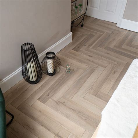 Messaggero gelato Andare a fare shopping herringbone parquet laminate ...