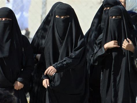 Saudi sisters stuck in Hong Kong for five months after trying to seek