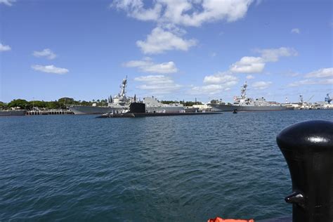 DVIDS - Images - USS Vermont Arrives [Image 1 of 17]