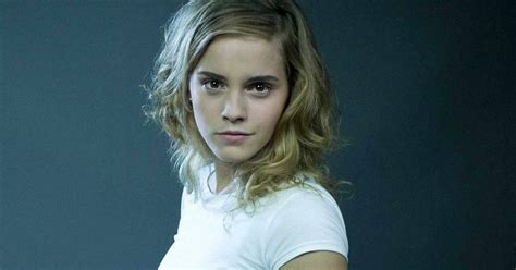 Hot Celebrity Pics Emma Watson Hot Pics In Tight Dress With HD Resolution