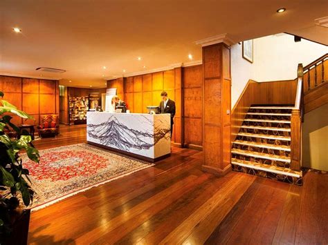 Mercure Canberra – Starinn Suites and Retreat