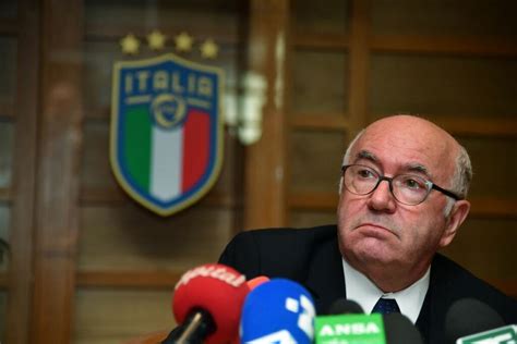 Calcio in lutto è morto Carlo Tavecchio CIP