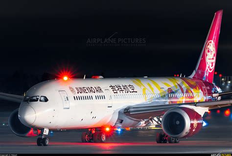 B D Juneyao Airlines Boeing Dreamliner At Helsinki Vantaa