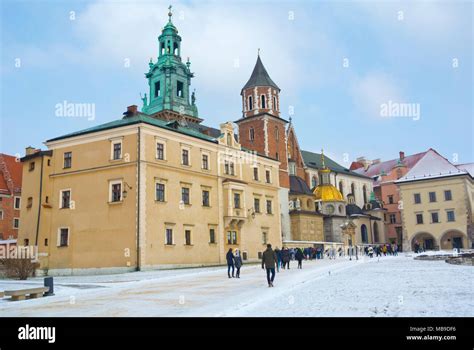 Zamek Krolewski Na Wawelu With Cathedral Wawel Krakow Malopolska