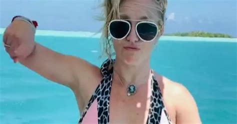 Britney Spears Strips To Bikini As She Tugs Down Knickers In Saucy Beach Snaps Daily Star