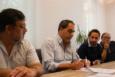 Gremios Municipales Y El Ejecutivo Acordaron Un Aumento Del Para