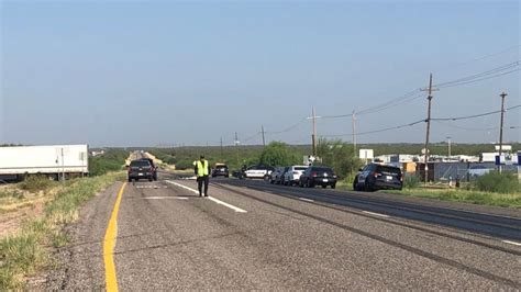 Choque entre auto y tráiler deja dos muertos en Laredo El Mañana de