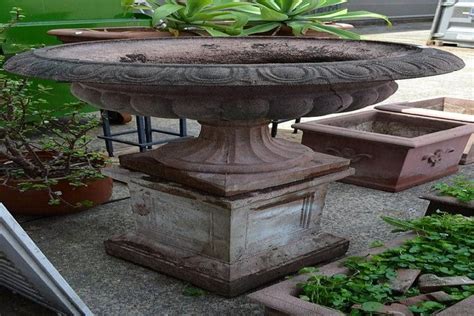 Grand Garden Urn With Tall Pedestal Decorative Urns Planters