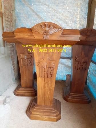 Mimbar Podium Gereja Katolik Modern Alta Jati Furniture