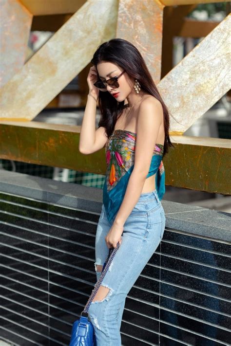 Ch N D I L T Nh C L Ng B Ng Quang M C Bikini Khoe D Ng Tr N S N Th Ng Ng Y Th Ng H Ra Sao