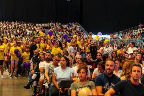 La Gala De La Reina Y Los Bonos Para Las Murgas Agotan Las Entradas