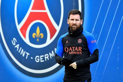 PSG Messi retorna aos gramados após comemoração da Copa do Mundo