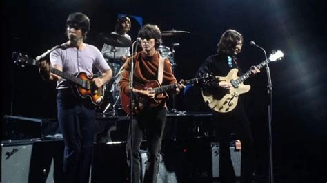 The Beatles y Revolution cómo crearon su canción más política