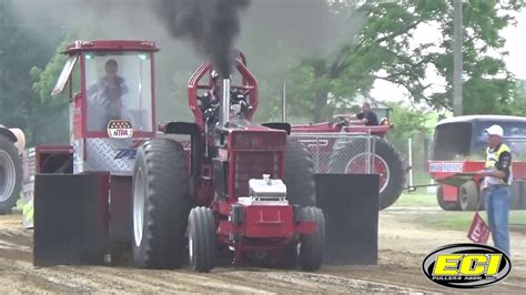 ECIPA HOT FARM TRACTORS IN EDGEWOOD IA JUNE 2ND 2018 YouTube