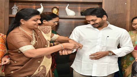 Mla Rk Roja Ties Rakhi To Cm Ys Jagan Indtoday