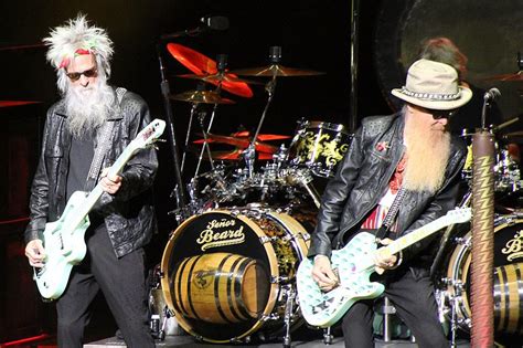 Zz Top Brings Raw Whisky Tour To Ohio Photo Gallery