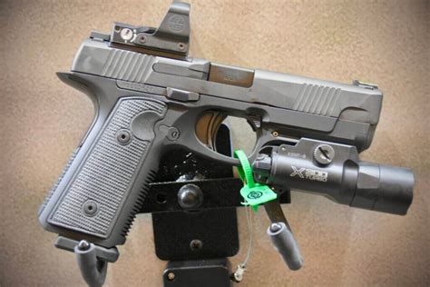 Daniel Defense S First Pistol The Daniel H9