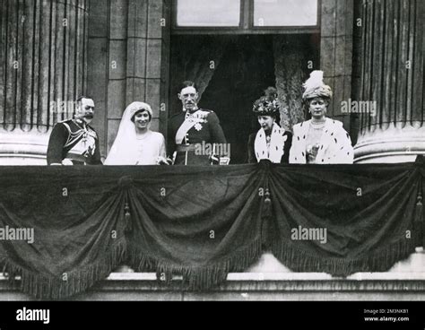 Buckingham Palace balcony after wedding of Princess Mary Stock Photo - Alamy