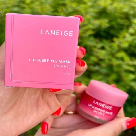 Ночная маска для губ со сладким ароматом клубники Laneige Lip Sleeping ...