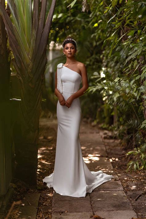 Marion - Made to Order Wedding Dress | Elegant wedding dress, Ivory