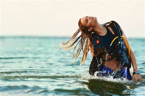 Supermodelo Kate pokden derrocha sensualidad en sexy bikini Spanish china org cn 中国最权威的西班牙语新闻网站