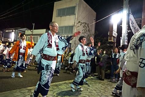 新元号 徹夜で祝う郡上おどり 写真速報② 踊り流し編 団塊のブログ こだわりの「物」がたり