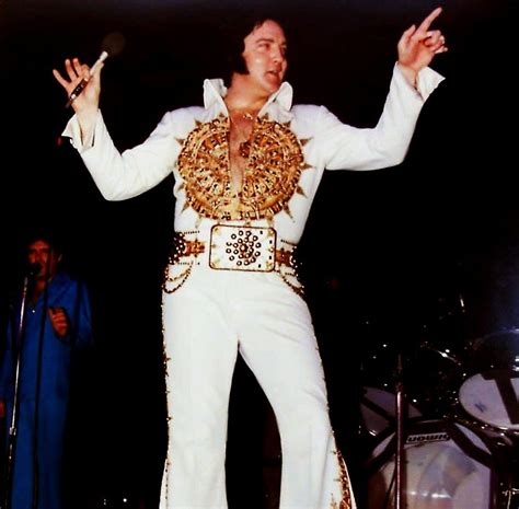 Pin On 100elvis Aaron Presley 1970 1977