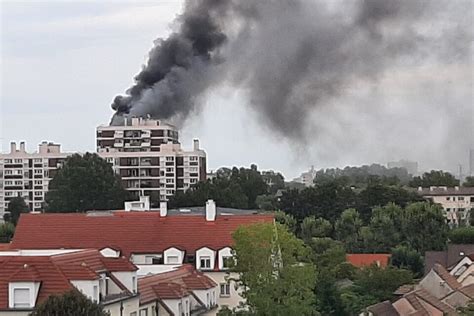 Trois morts plusieurs blessés ce que l on sait après l incendie d un