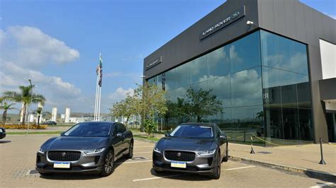 Fábrica da Jaguar Land Rover no Brasil comemora 5 anos