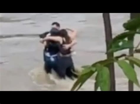 El Ltimo Abrazo Tres Chicos Mueren Arrastrados Por Las Inundaciones