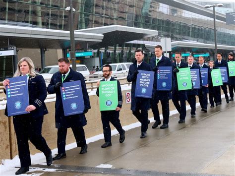 WestJet Encore Pilots File 72 Hour Strike Notice Financial Post