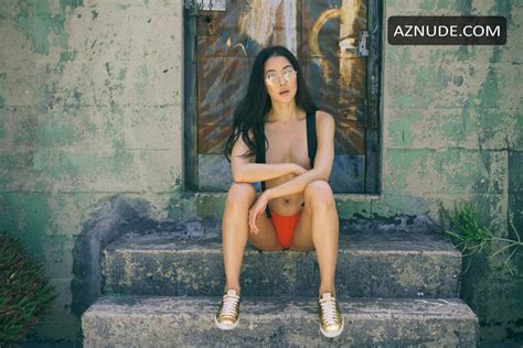 MOON MASON Nude AZNude