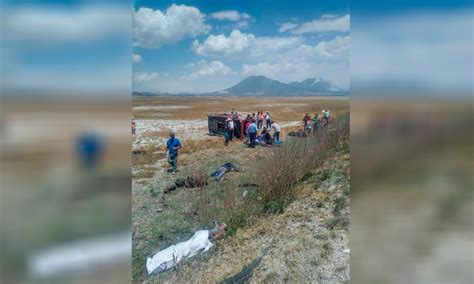 Fallecen Dos En Volcadura De Camioneta