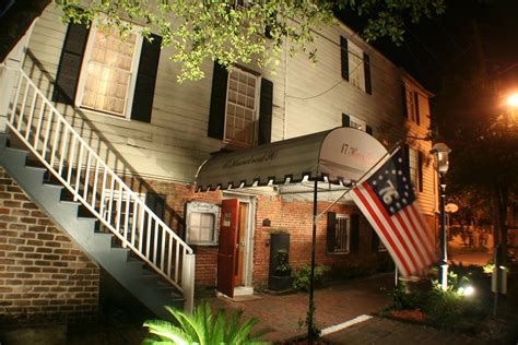 Top Ten Most Haunted Places In Savannah Savannah Terrors Kompremos